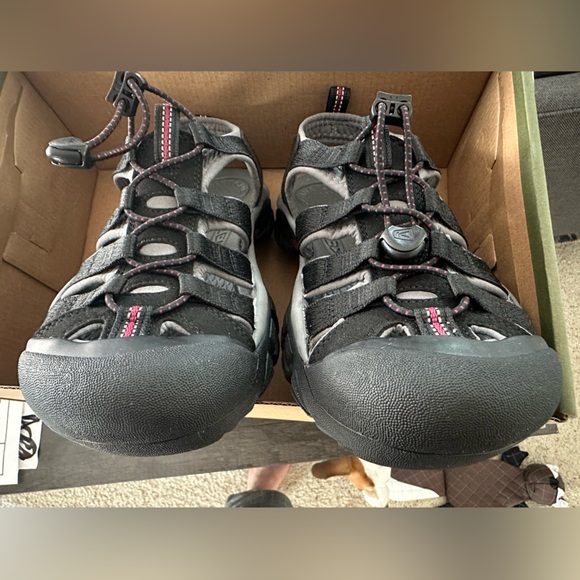 NWB Women's KEEN Newport H2 Water Sandals - Picture 7 of 10